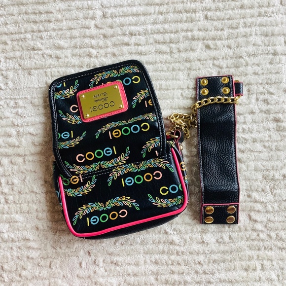 Coogi Mini Bag Chain Wrist Cuff Clutch Vintage Australia Rainbow Logo Black Pink - Picture 13 of 14